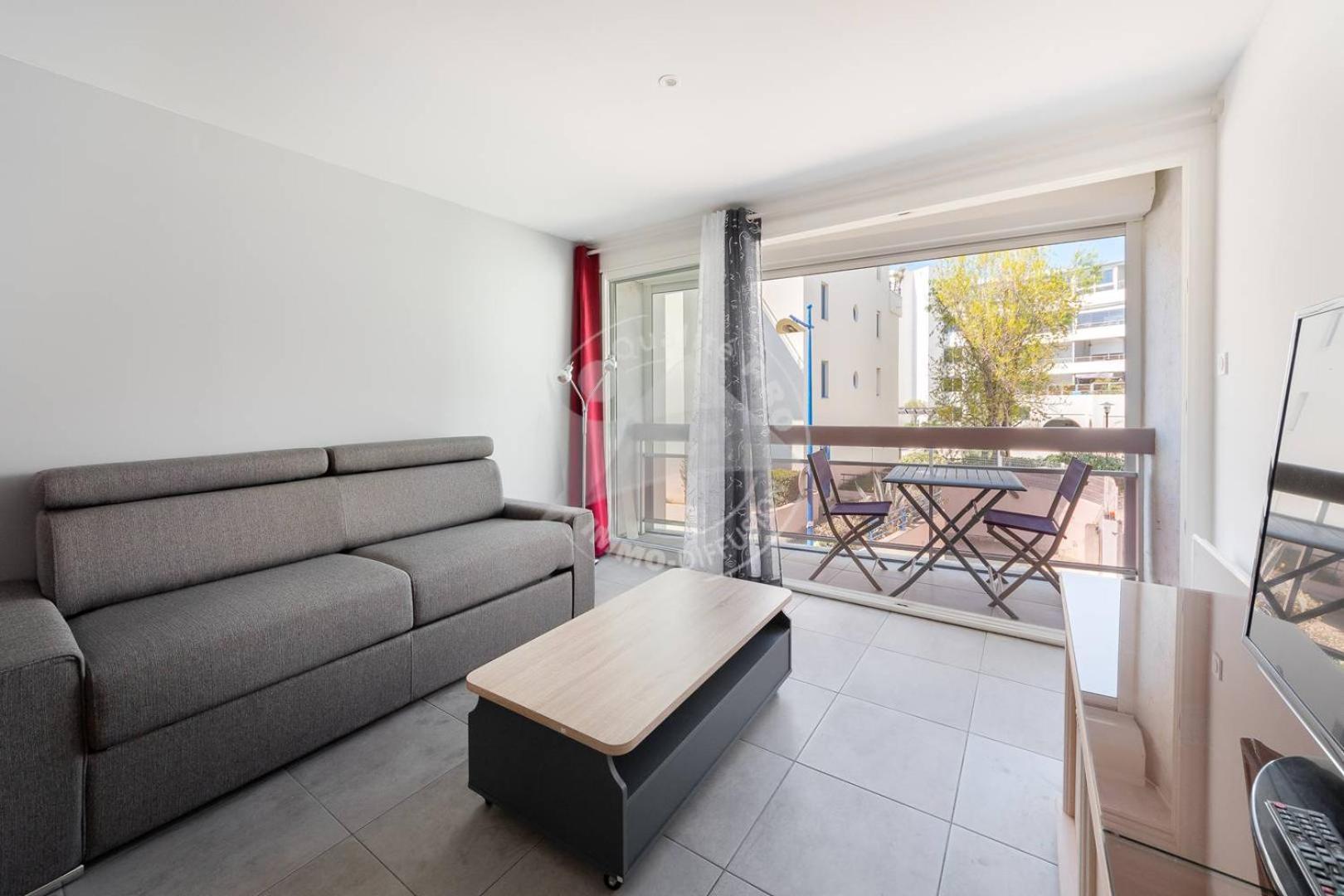 As21512 - Studio Cabine Vue Mer Laterale Avec Parking Prive A 20M De La Plage Le Grau-du-Roi Dış mekan fotoğraf